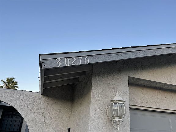 3rd image of 30276 Avenida Del Yermo
