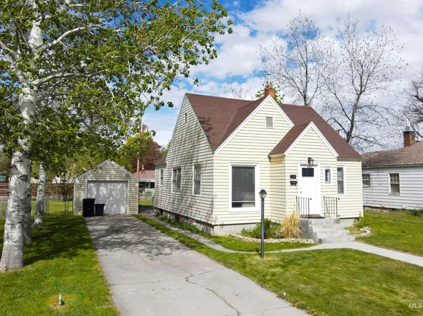1646 Burton Ave, Burley, ID 83318