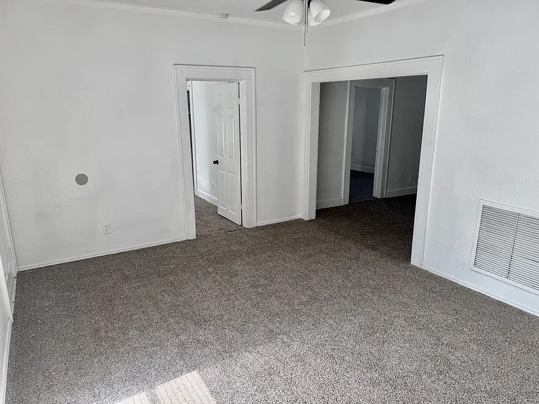 1825 23rd St S — Photo 2