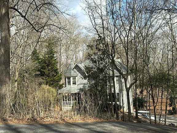 2nd image of 202 Cherokee Springs Way