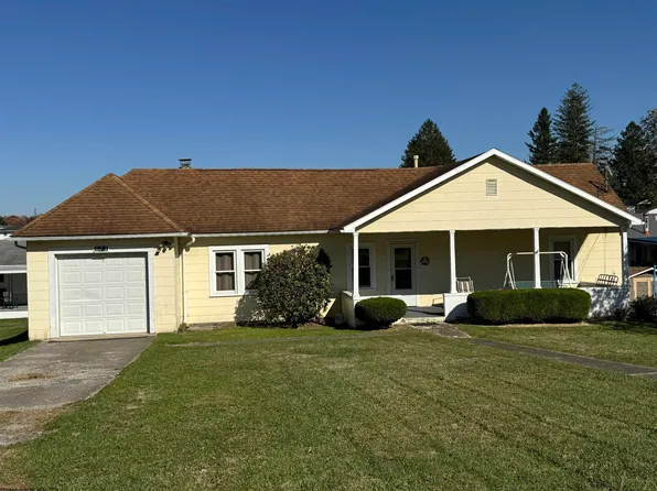 673 Old Monongah Rd, Fairmont, WV 26554