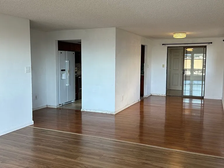 960 Wailupe Dr — Photo 3