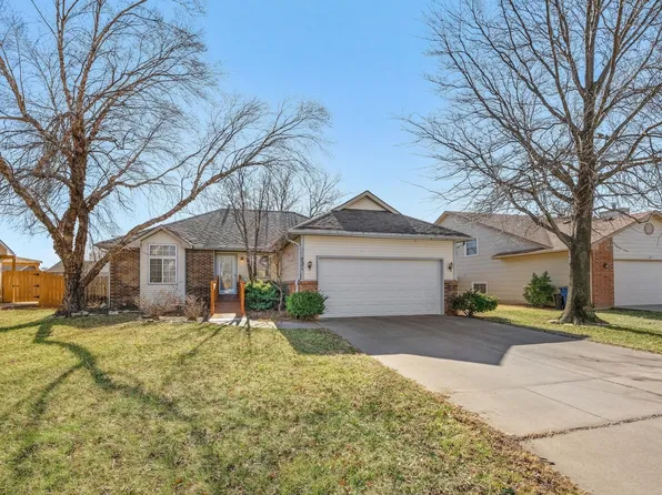 721 High Plains Cir, Maize, KS 67101