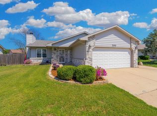 5346 S Stoneborough Ct, Wichita, KS 67217