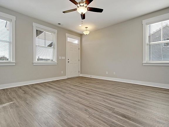 3rd image of 3969 Gullah Dr