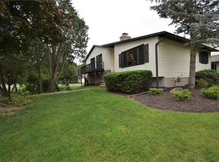 202 Kimry Moor, Fayetteville, NY 13066