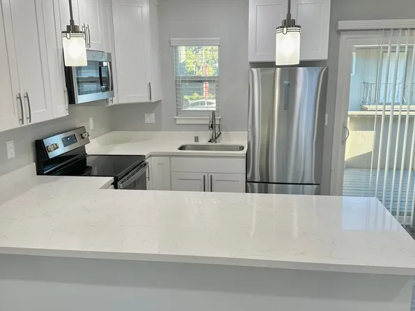 4180 Byron St #4180C, Palo Alto, CA 94306