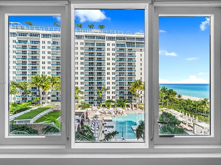 2301 Collins Ave #714 — Photo 15