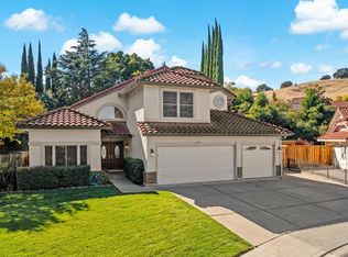 742 Chelmsford Ct, Vacaville, CA 95688