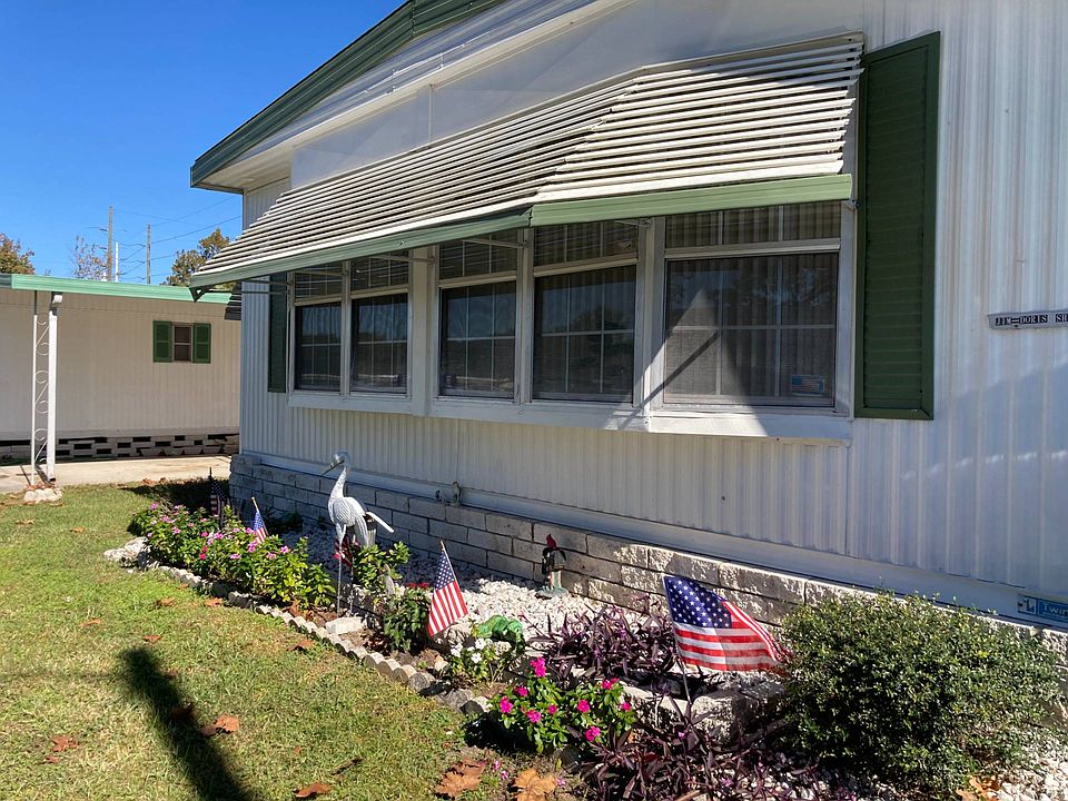 1st image of 3150 NE 36th Ave #127