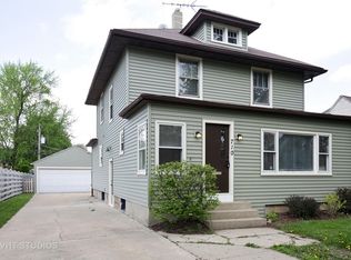 710 Geneva St, Dundee, IL 60118