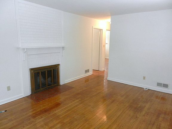 2nd image of 2534 N Granada St