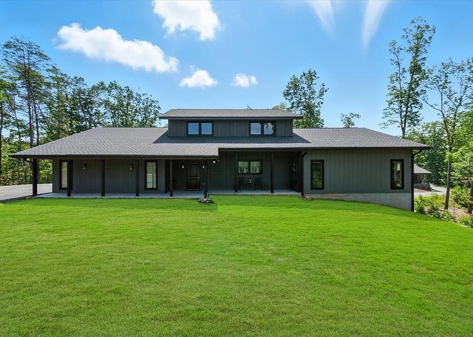 1st image of 500 Brown Deer Dr