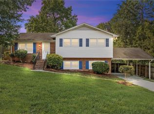 2819 Kilbourne Dr, Greensboro, NC 27407