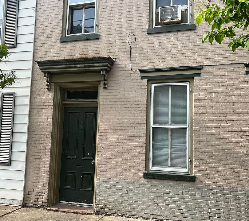 1st image of 132 W South St #D64cb0858
