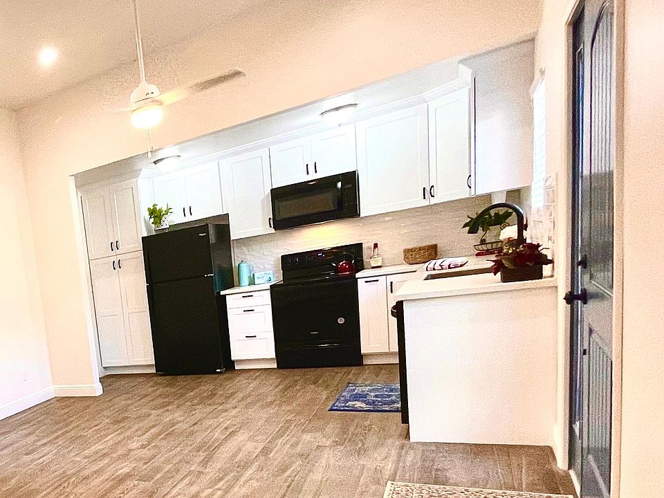 Sweet New Kitchen.