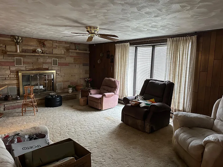 10 Shellie St #10 — Photo 5