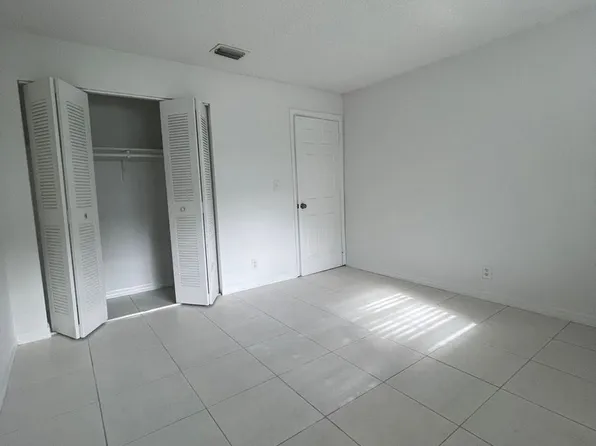 10551 NW 45 St, 10551 NW 45th St APT 1, Coral Springs, FL 33065