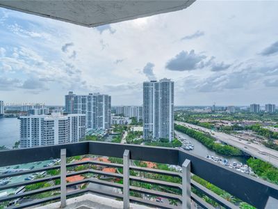 19195 Mystic Pointe Dr APT 2605, Miami, FL, 33180
