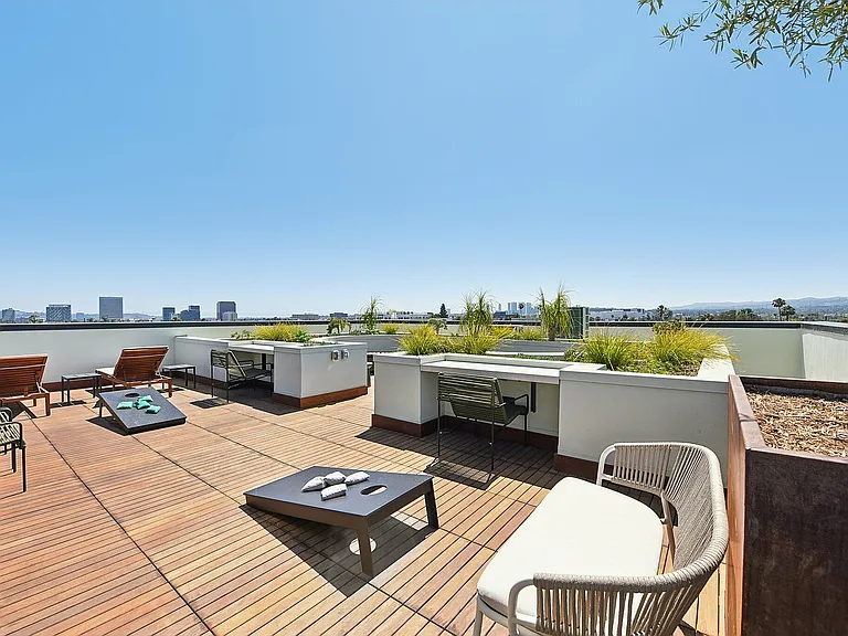 Rooftop Deck