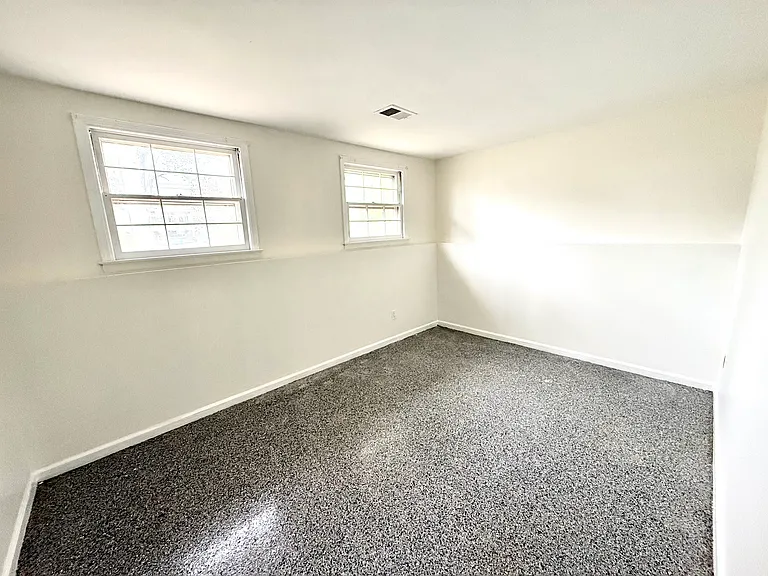 13 Poplar Pl — Photo 12