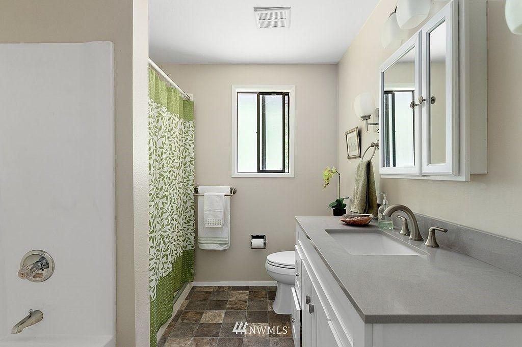 Coupeville, WA 98239