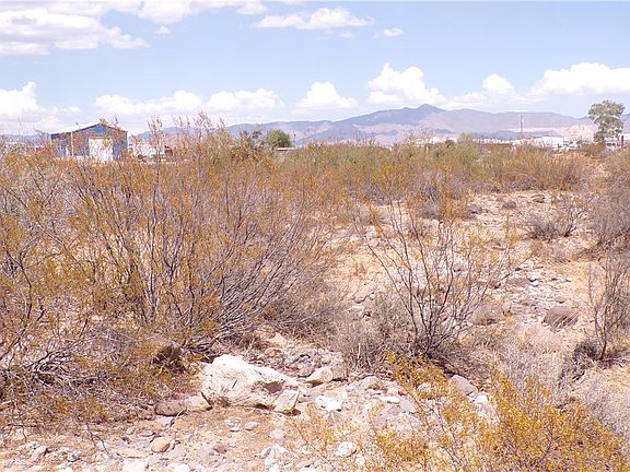 2nd image of 4554 N Elfrida Road