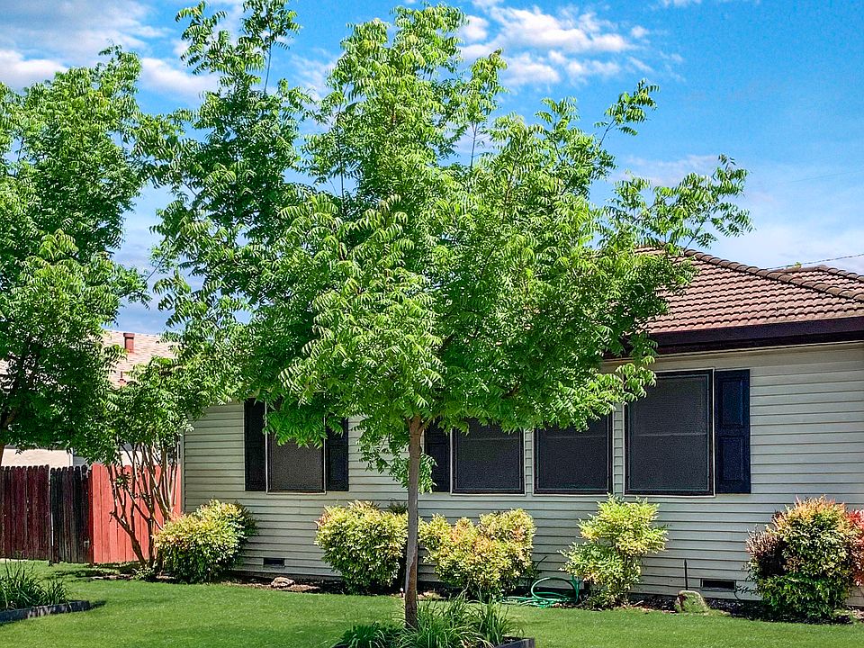 Charming updated 3 bedroom home!