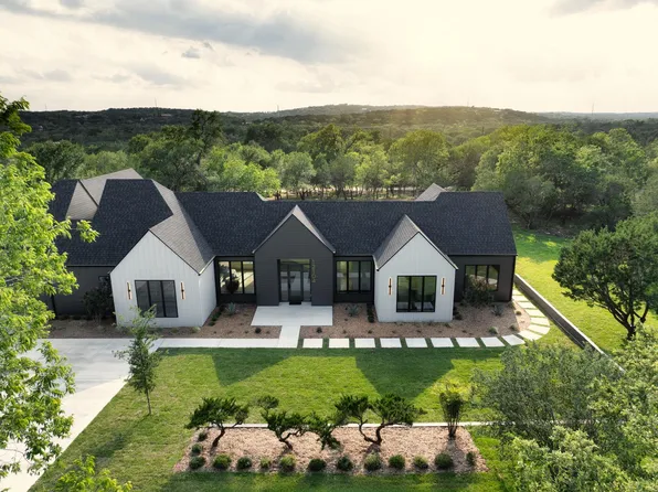 12104 Trailmaster Dr, Austin, TX 78737