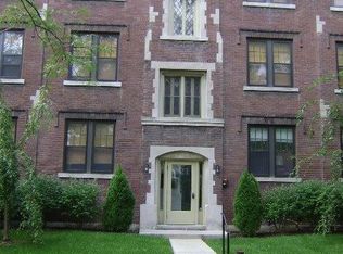 621 Westwood Dr APT 2S, Clayton, MO 63105