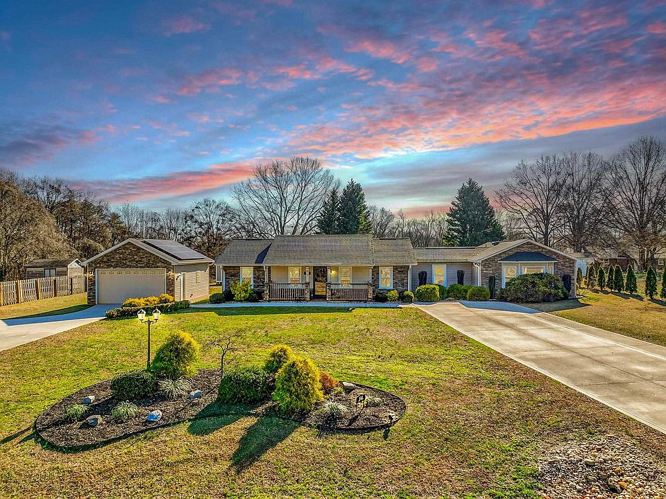 1st image of 1012 Berry Dr