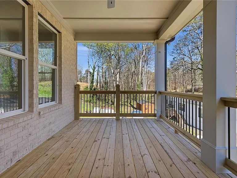 120 Poplar St — Photo 27