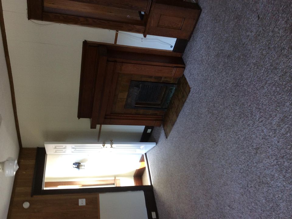 1st image of 556-58 E 5th St