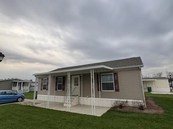 239 Rosie Ave SW, Pataskala, OH 43062