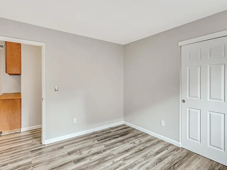 318 Village Cir — Photo 21