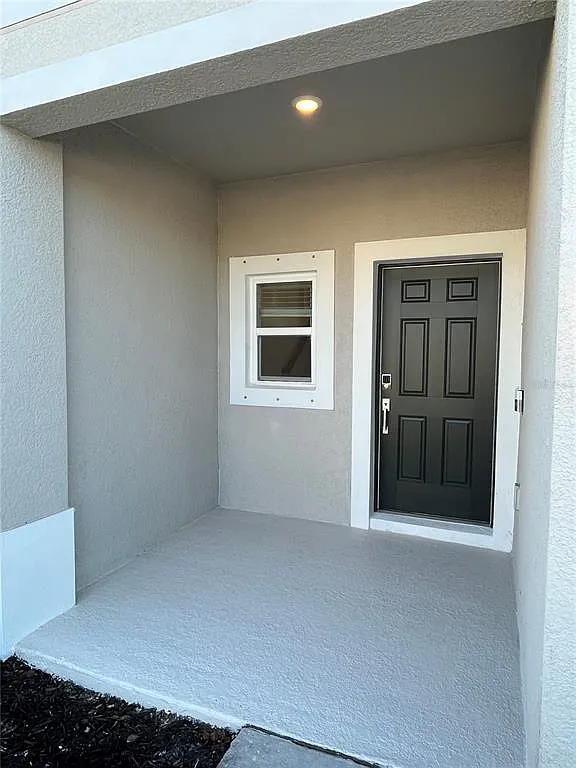 3 bed, 2.5 bath, 1412 sqft, $1,950 — Photo 2