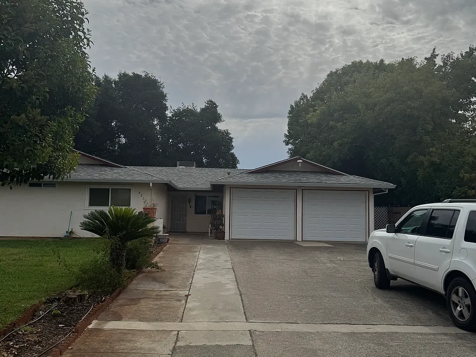 4217 Diane St