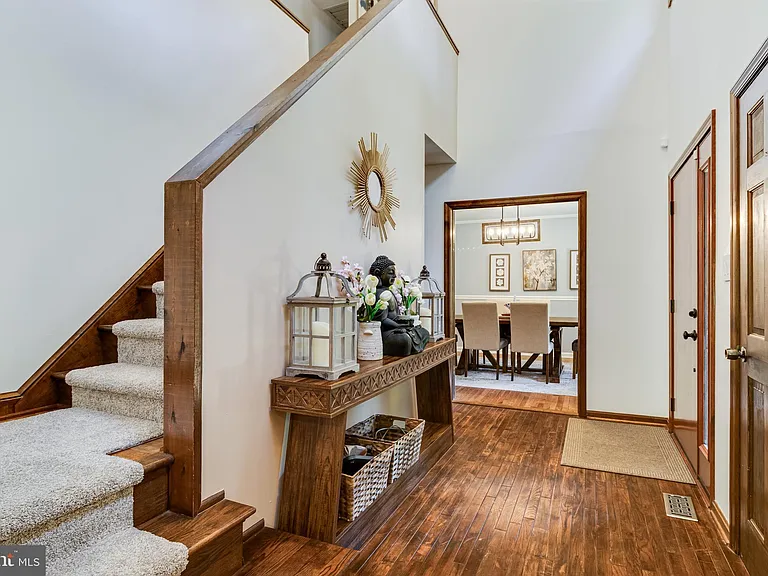 8150 Plowden Dr — Photo 26