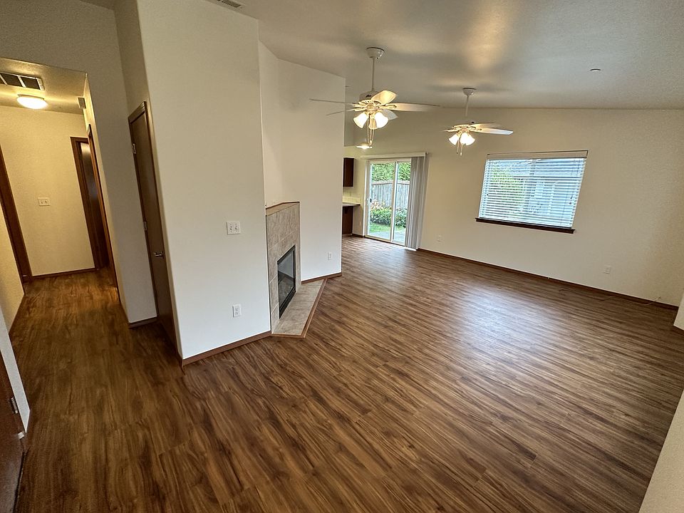 2nd image of 7002-7029 180th Ave E