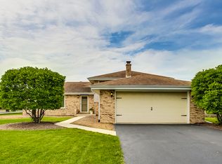 11631 Pineview Dr, Orland Park, IL