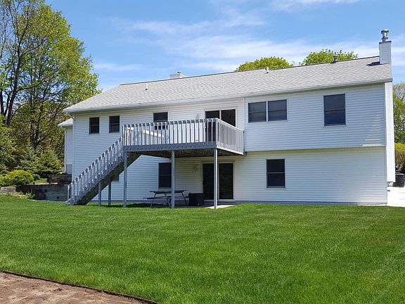 2nd image of 13469 Greenleaf Ln