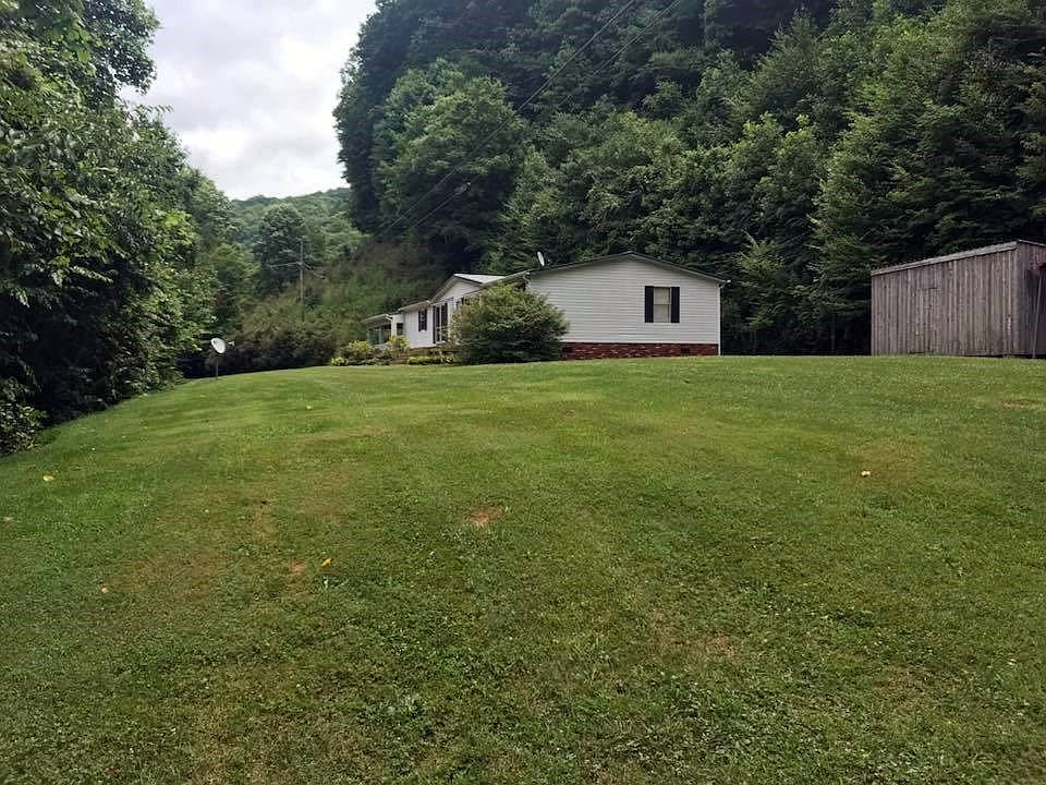 2nd image of 2573 Riverside Dr
