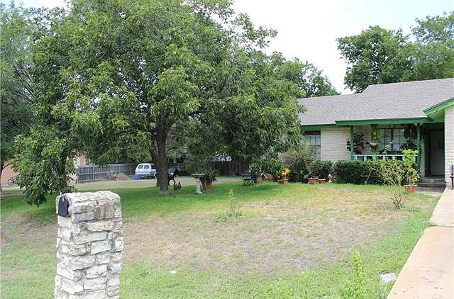 2nd image of 502 El Malino Dr