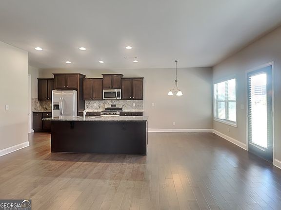 2nd image of 1910 Cobblefield Cir