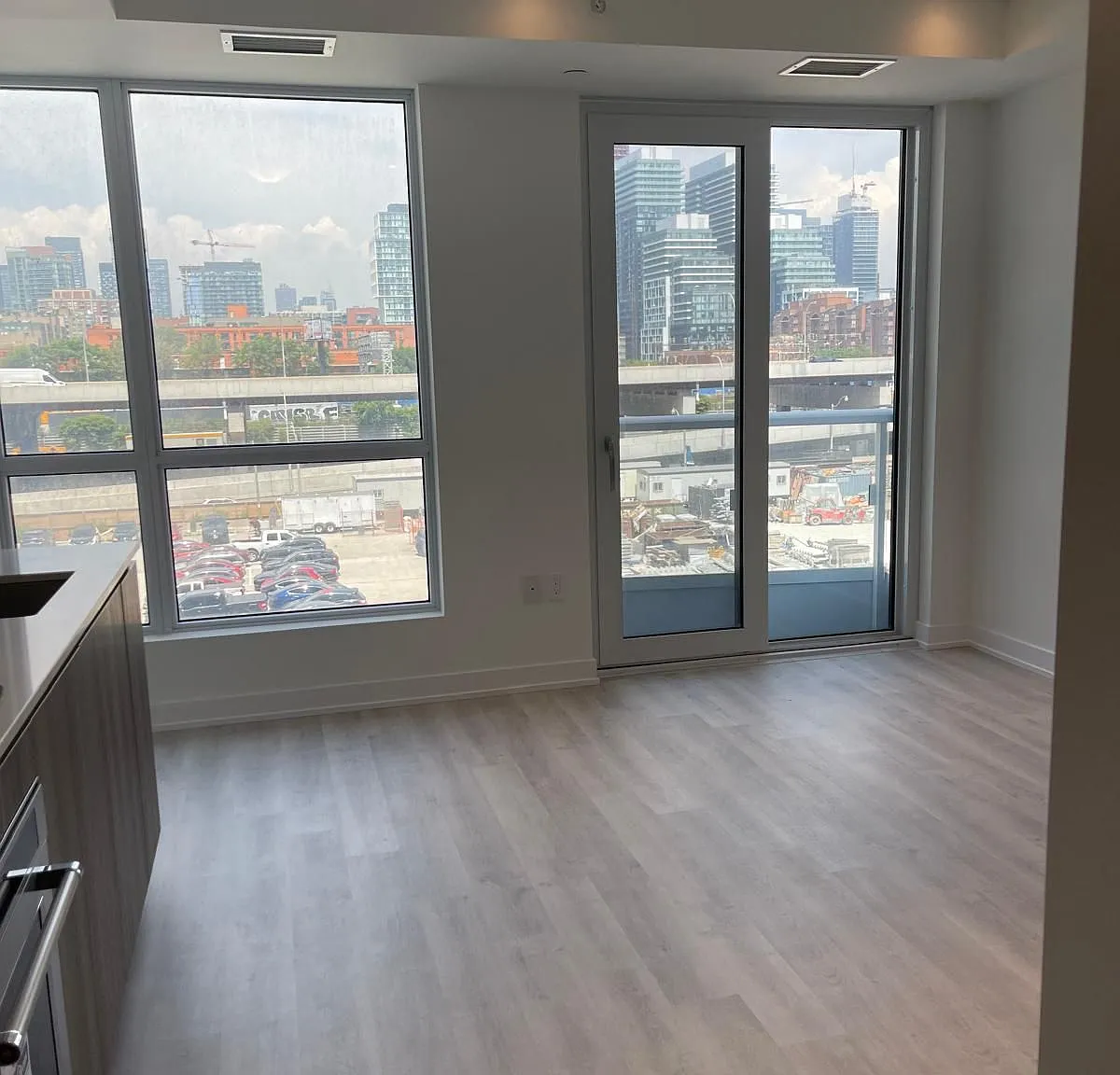 Studio, $1,800 — Photo 1