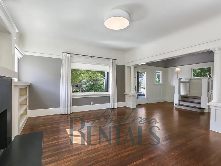 485 Boulevard Way — Photo 4