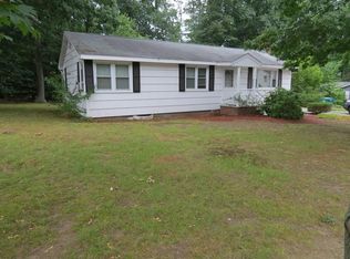 11 Paulson Dr, Burlington, MA 01803