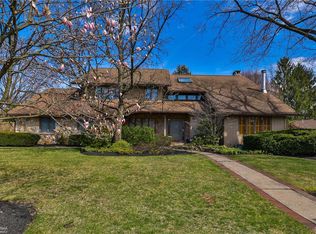 1521 Red Maple Ln S, Allentown, PA 18104