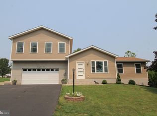 202 N Vanessa Dr, Pleasant Gap, PA 16823