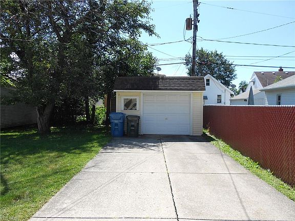3rd image of 5715 Virginia Ave